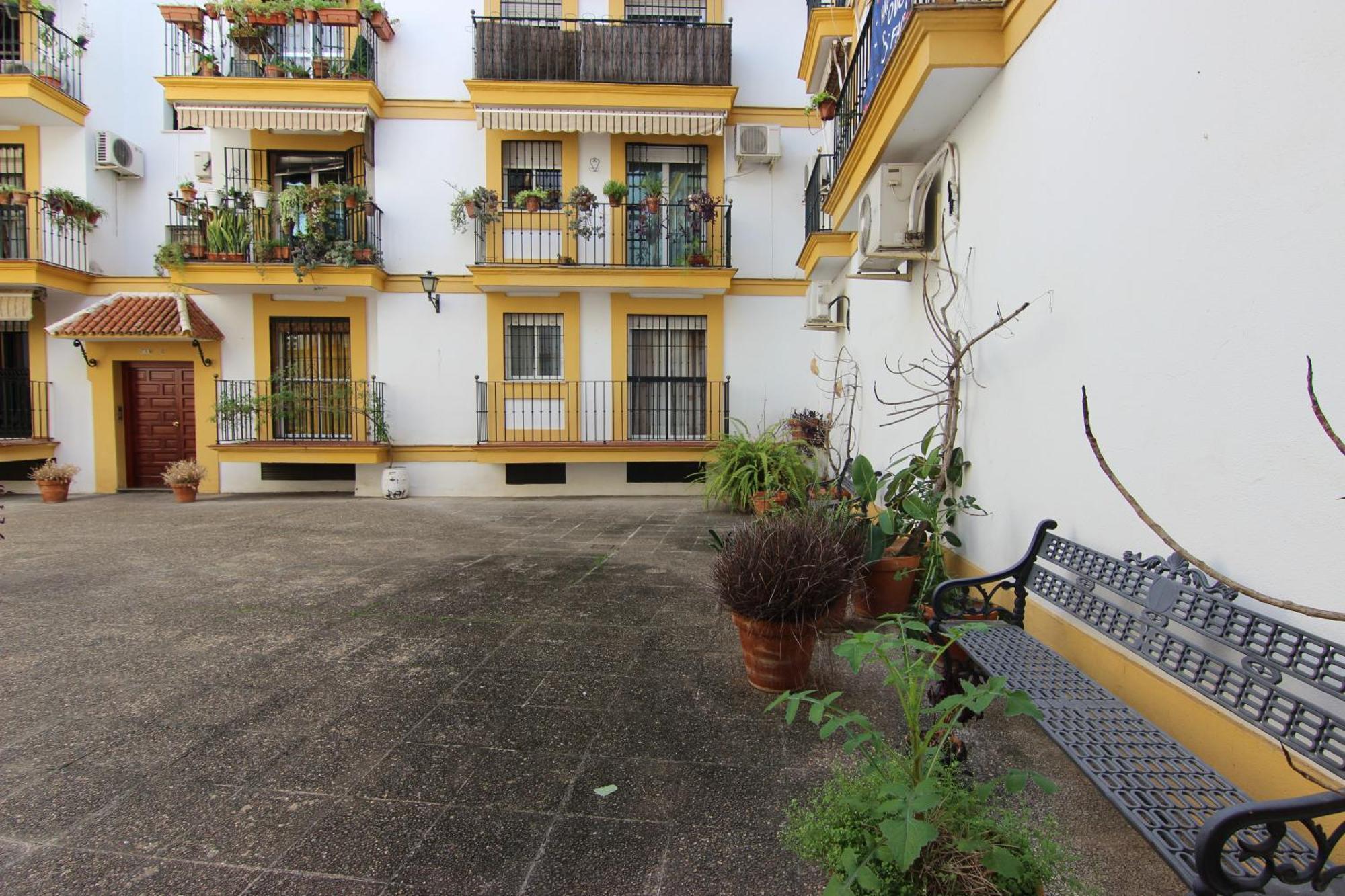 Rentalsevilla Espacioso Apartamento En La Alameda De Hercules Con Parking Esterno foto